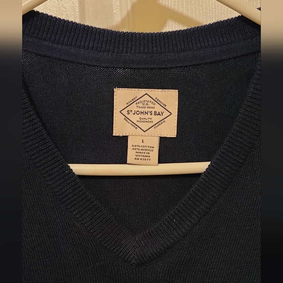 ST. JOHN'S BAY Men's Blue Long Sleeve V-Neck Sweater - Size Large - Picture 3 of 4